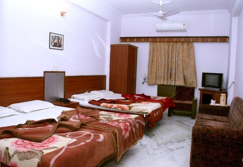 Hotel Udai Palace - Centrally Located Budget Family Stay Udaipur Exterior foto